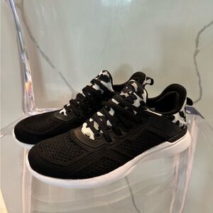 APL SHOES [6] Techloom Tracer